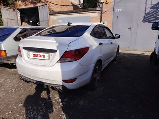 2013 Hyundai Solaris I, белый, 450000 рублей, вид 4