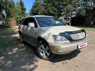 1999 Toyota Harrier I (XU10), белый, 590000 рублей, вид 1