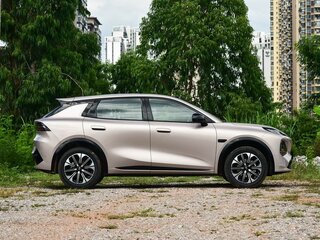 2026 Changan Qiyuan Q05 51.9 kWh II, серебристый, 2470000 рублей, вид 4