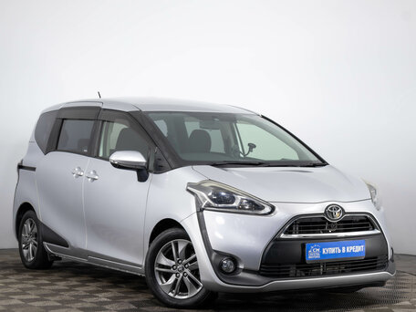 Toyota Sienta II