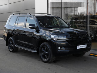 2018 Toyota Land Cruiser 200 Series Рестайлинг 2, чёрный, 5298000 рублей, вид 3