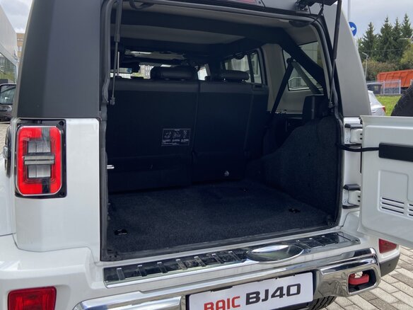 2026 BAIC BJ40 I Рестайлинг, белый, 3970000 рублей - вид 7