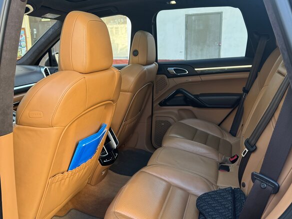 2015 Porsche Cayenne GTS II Рестайлинг (958), коричневый, 3850000 рублей - вид 4