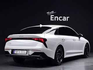 2025 Kia K5 III Рестайлинг, белый, 3250000 рублей, вид 4