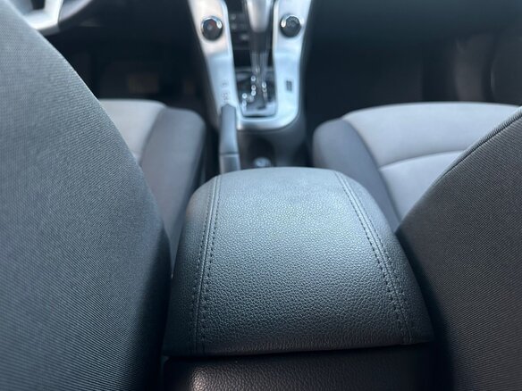 2010 Chevrolet Cruze I, чёрный, 720000 рублей - вид 18