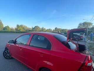 2009 Chevrolet Aveo I Рестайлинг, красный, 400000 рублей, вид 3