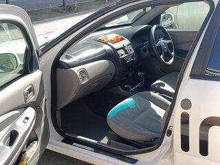 2002 Nissan Bluebird Sylphy I (G10), белый, 390000 рублей, вид 5