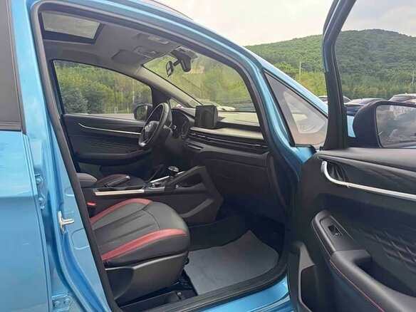 2021 Geely Vision X3 Pro, голубой, 850000 рублей - вид 14