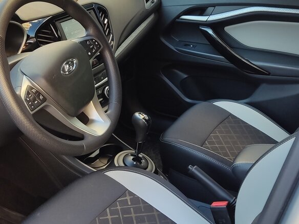 2019 Lada (ВАЗ) Vesta SW Cross I, бежевый, 909000 рублей - вид 7