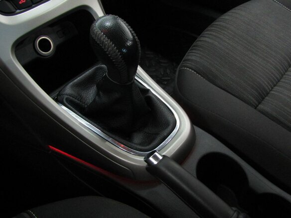 2011 Opel Astra J, серебристый - вид 16