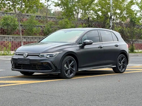 Volkswagen Golf VIII