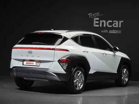 2023 Hyundai Kona II (SX2), белый, 1800000 рублей, вид 2