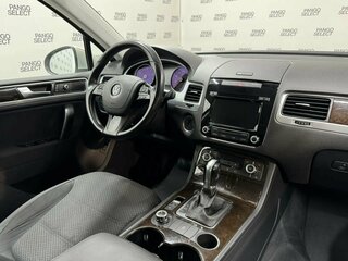 2014 Volkswagen Touareg II, жёлтый, 2395000 рублей, вид 3