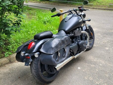 2011 Triumph Thunderbird Storm, чёрный, 717641 рублей, вид 3