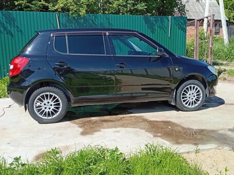 2014 Skoda Fabia II Рестайлинг, чёрный, 650000 рублей, вид 3