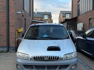 2001 Hyundai Starex I Рестайлинг, серебристый, 465000 рублей, вид 2