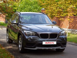 2014 BMW X1 18i I (E84) Рестайлинг, серый, 1050000 рублей, вид 3