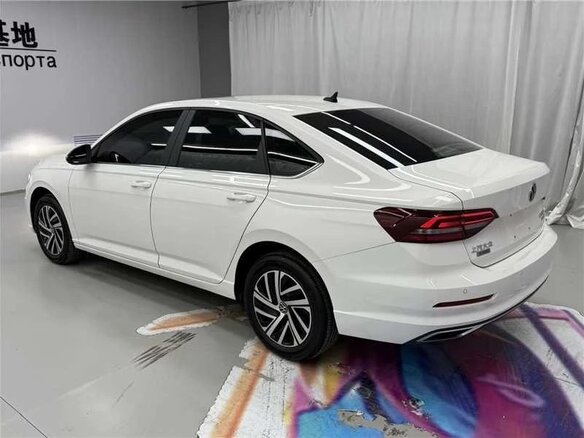 2022 Volkswagen Lavida III Рестайлинг, белый, 1450000 рублей - вид 5