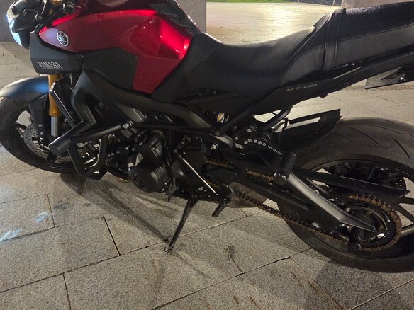 2015 Yamaha MT-09 (FZ-09), красный, 699999 рублей - вид 8