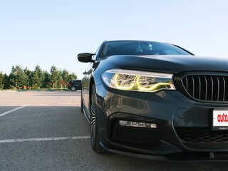 2017 BMW 5 серии 530d xDrive VII (G30/G31/G38), серый, 3850000 рублей, вид 2
