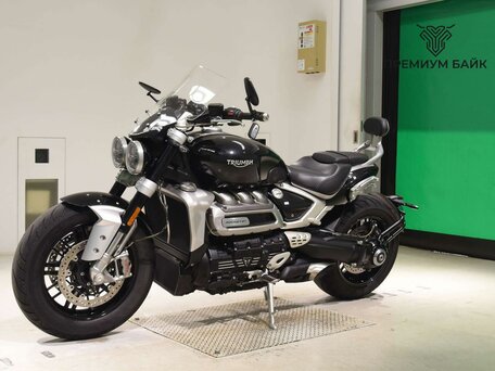2021 Triumph Rocket 3, чёрный, 2199000 рублей, вид 4