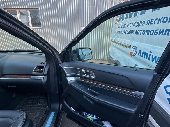 2017 Ford Explorer V Рестайлинг 2, чёрный, 2590000 рублей - вид 37
