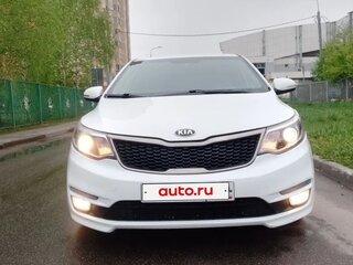 2015 Kia Rio III Рестайлинг, белый, 950000 рублей, вид 1