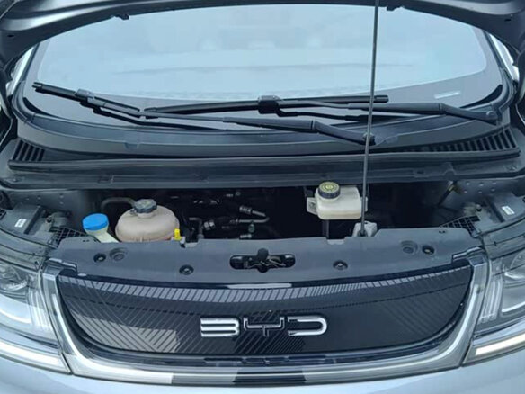2023 BYD Dolphin 44.9 kWh I, серебристый - вид 9
