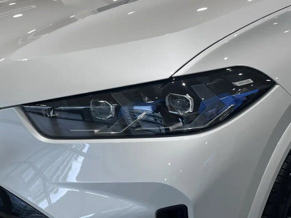 2025 BMW X5 40i IV (G05/G18) Рестайлинг, белый, 15290000 рублей - вид 12