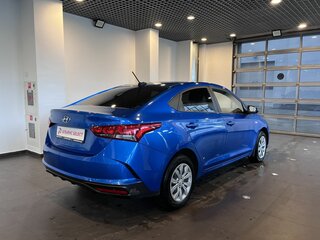 2021 Hyundai Solaris II Рестайлинг, синий, 1734000 рублей, вид 3