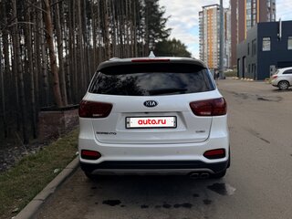 2019 Kia Sorento 6-speed III Prime Рестайлинг, белый, 2800000 рублей, вид 2