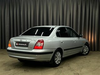 2004 Hyundai Elantra III (XD2) Рестайлинг, серебристый, 269900 рублей, вид 4