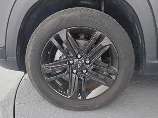 2023 Chevrolet Trax II, чёрный, 2130000 рублей, вид 5