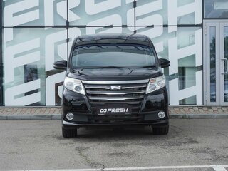 2017 Toyota Noah III (R80) Рестайлинг, чёрный, 2299000 рублей, вид 2