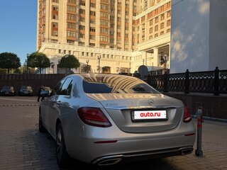 2016 Mercedes-Benz E-Класс 200 V (W213, S213, C238), серебристый, 2350000 рублей, вид 2