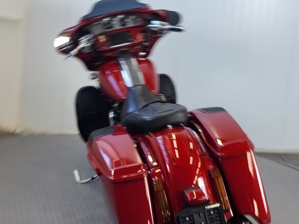 2016 Harley-Davidson CVO Street Glide, красный, 1569000 рублей - вид 6