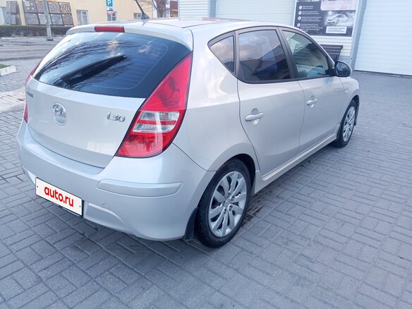 2011 Hyundai i30 I Рестайлинг, бежевый, 730000 рублей - вид 7