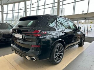 2025 BMW X5 40i IV (G05/G18) Рестайлинг, чёрный, 15000000 рублей, вид 5