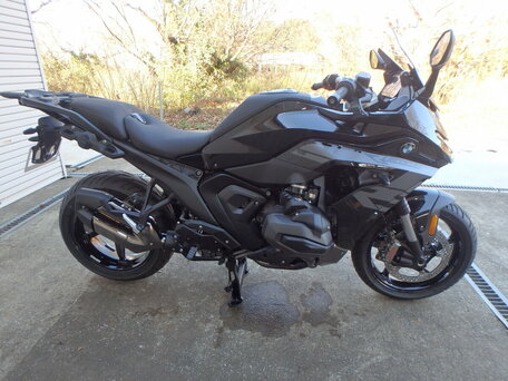 2025 BMW R 1300 RS, чёрный, 2550000 рублей, вид 1