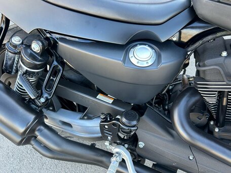 2010 Harley-Davidson Sportster 1200, чёрный, 800000 рублей, вид 5