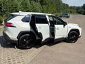 2020 Toyota RAV4 V (XA50), белый, 4400000 рублей - вид 4