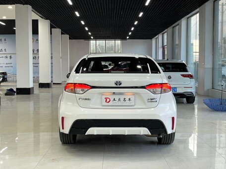 2022 Toyota Levin XII (E210) Рестайлинг, белый, 1696000 рублей, вид 5