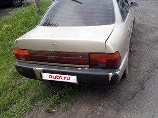 1992 Toyota Corolla VII (E100), бежевый, 120000 рублей, вид 3