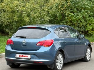 2013 Opel Astra J Рестайлинг, синий, 730000 рублей, вид 5