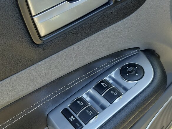 2008 Ford Focus II Рестайлинг, чёрный, 620000 рублей - вид 11