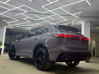 2026 Volkswagen Tiguan L Pro III (China Market), серый, 4800000 рублей, вид 2