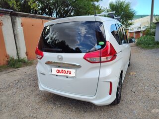 2018 Honda Freed II, белый, 1500000 рублей, вид 4
