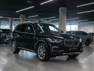 2019 BMW X5 30d IV (G05/G18), чёрный, 6280000 рублей, вид 2
