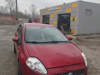 2008 Fiat Punto III Grande Punto, красный, 230000 рублей, вид 1