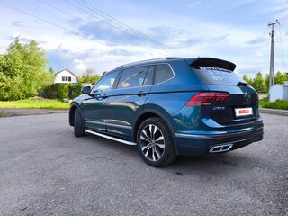 2021 Volkswagen Tiguan Allspace II Рестайлинг, синий, 4200000 рублей, вид 4